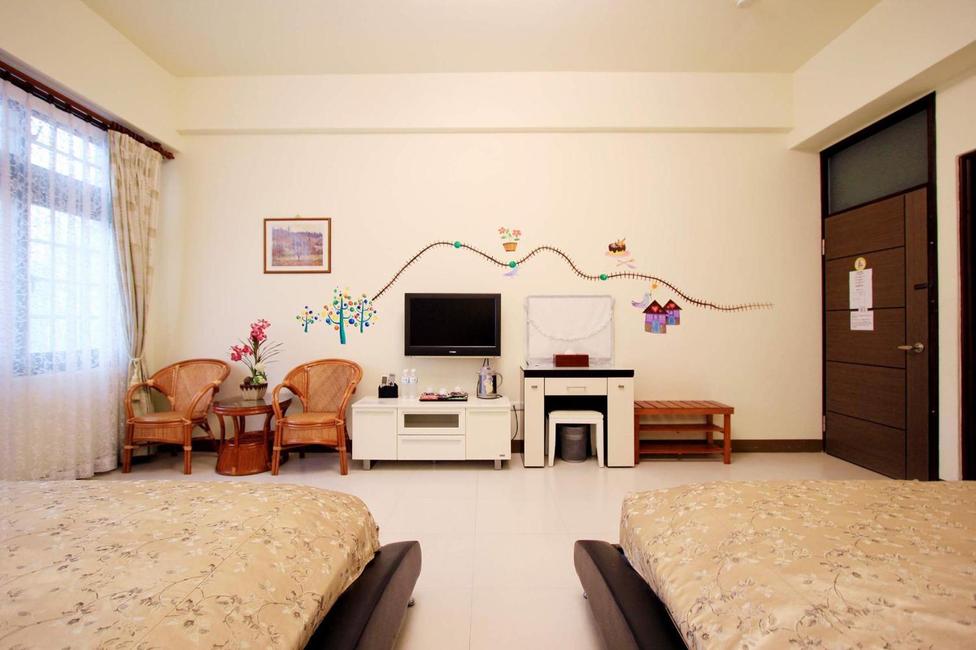 Green Window Homestay綠窗小築天安居民宿 Hualien City Exterior foto