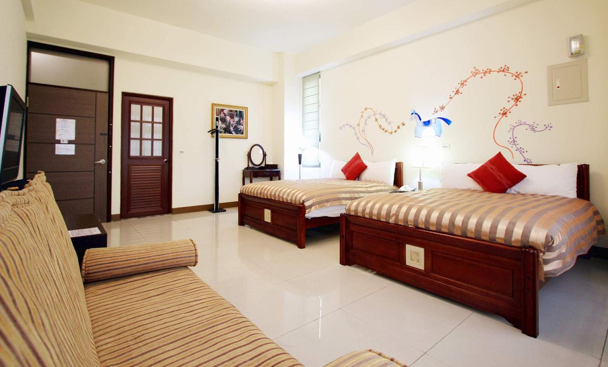 Green Window Homestay綠窗小築天安居民宿 Hualien City Exterior foto