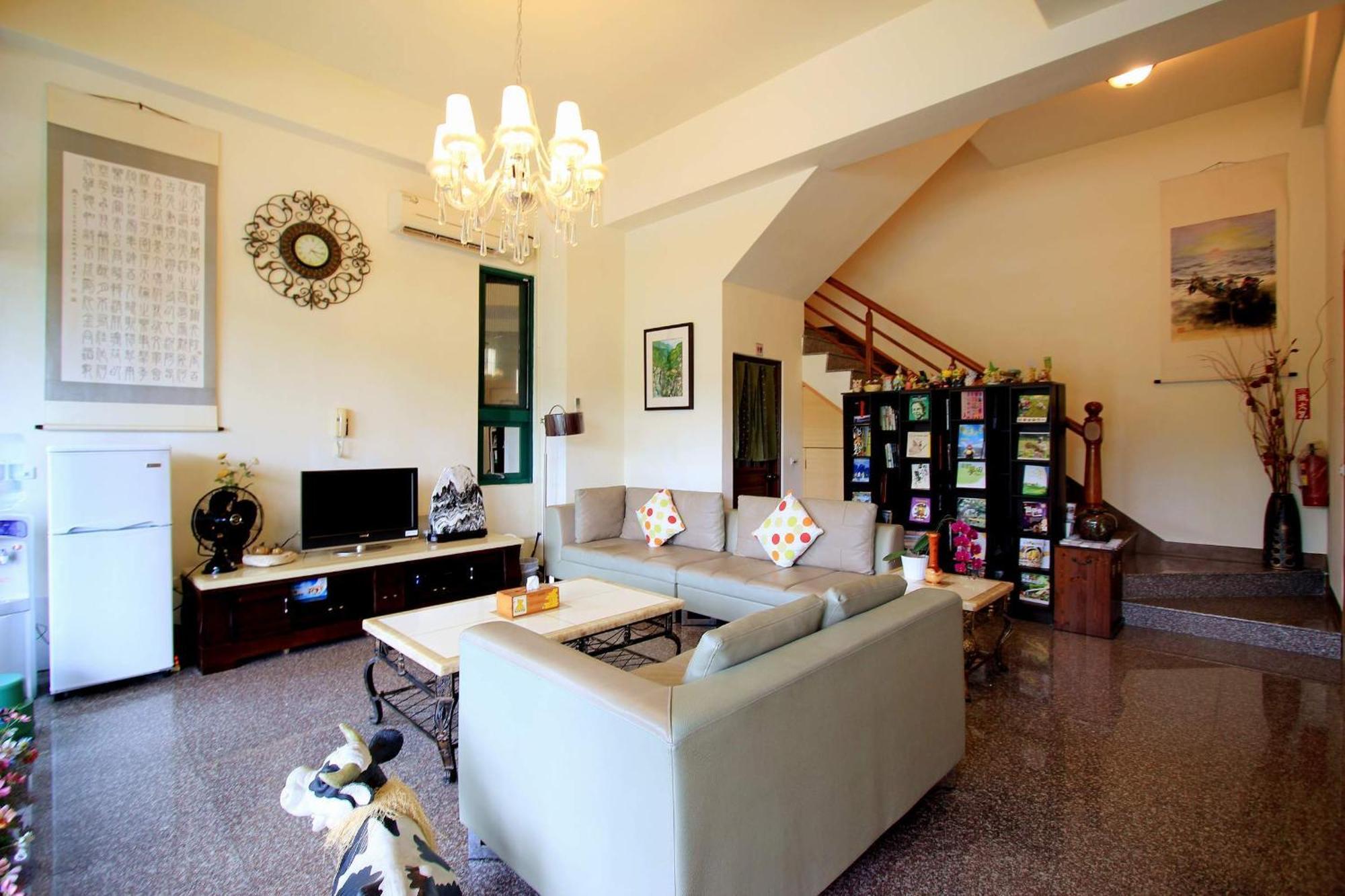 Green Window Homestay綠窗小築天安居民宿 Hualien City Exterior foto